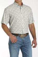 Load image into Gallery viewer, MEN'S SOUTHWESTERN PRINT SHORT SLEEVE ARENAFLEX BUTTON-DOWN SHIRT - GRAY / CREAM