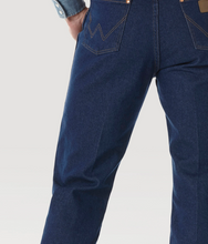 Load image into Gallery viewer, WRANGLER MEN'S ORIGINAL FIT RIGID JEANS