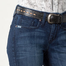 Load image into Gallery viewer, Cinch Women's Slim Fit 5-Pocket Lynden Jean - Moonlight Wash
