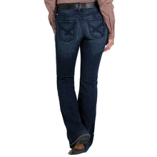 Load image into Gallery viewer, Cinch Women's Slim Fit 5-Pocket Lynden Jean - Moonlight Wash
