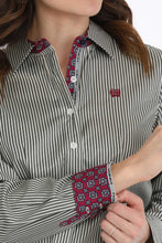 Load image into Gallery viewer, CINCH WOMEN&#39;S WESTERN STRIPE BUTTON DOWN SHIRT
