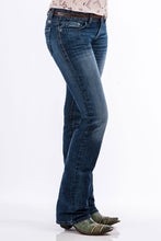 Load image into Gallery viewer, WOMEN&#39;S CRUEL GIRL ABBY SLIM FIT JEAN
