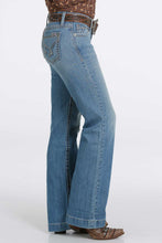 Load image into Gallery viewer, CINCH WOMEN&#39;S JAYLEY BOOTCUT JEANS
