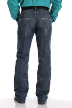 Load image into Gallery viewer, MEN&#39;S RELAXED FIT CARTER JEAN 2.0 - MEDIUM STONEWASH
