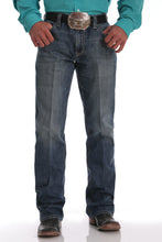 Load image into Gallery viewer, MEN&#39;S RELAXED FIT CARTER JEAN 2.0 - MEDIUM STONEWASH
