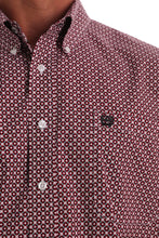 Load image into Gallery viewer, MEN&#39;S RED, WHITE AND BLACK GEOMETRIC PRINT BUTTON-DOWN WESTERN SHIRT
