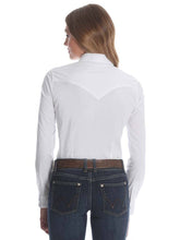 Load image into Gallery viewer, Wrangler Ladies Western Long Sleeve Solid Shirt White
