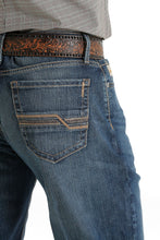 Load image into Gallery viewer, MEN&#39;S RELAXED FIT GRANT - MEDIUM STONEWASH
