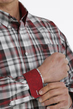 Load image into Gallery viewer, MEN&#39;S PLAID BUTTON-DOWN WESTERN SHIRT - BURGUNDY/WHITE/BLACK
