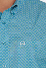 Load image into Gallery viewer, MEN&#39;S GEOMETRIC SHORT SLEEVE ARENAFLEX BUTTON-DOWN SHIRT - TURQUOISE / LIME
